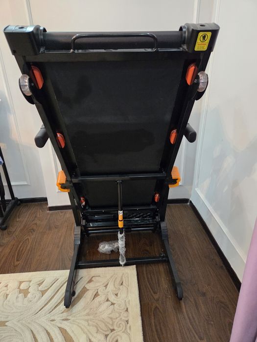 Беговая дорожка новая