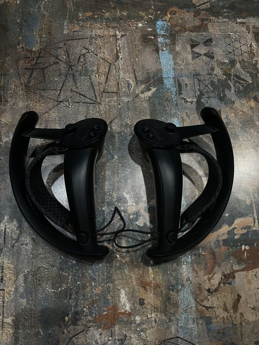 Valve Index Controllers (Knuckles)