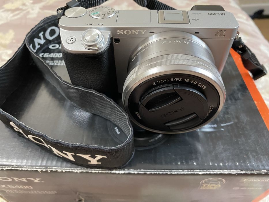 Продам Sony A6400 как новый