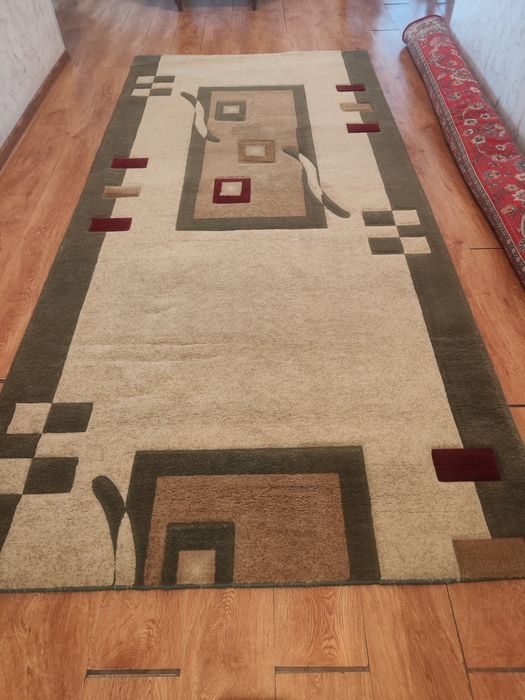 Ковры шерстяные.Срочно, торг уместен