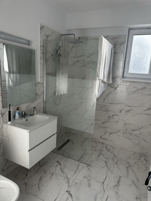 Apartament de inchiriat, bloc nou, zona Arex