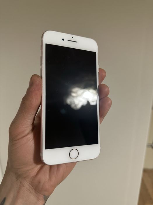 Айфон 7 в хорошем состоянии