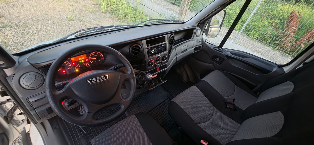 Iveco Daily 60c15 ,65c15,70c15,35c15 basculabil trilateral cu macara Palfingher PK 5000  , cat  C