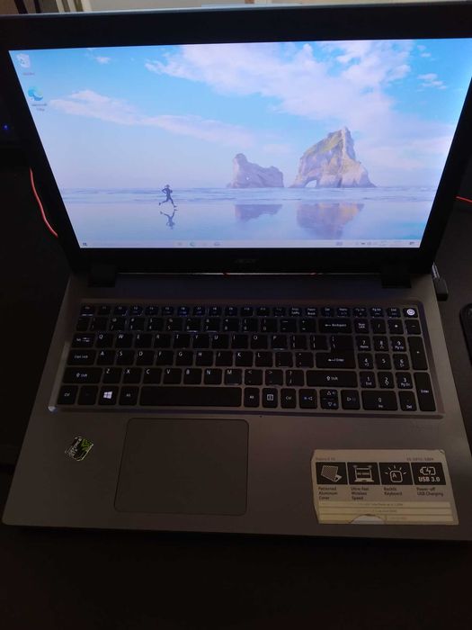 Геймърски лаптоп Acer