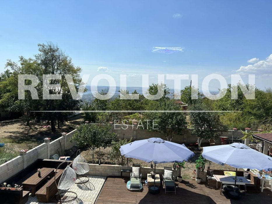 Дава се под наем Етаж от къща в Варна, м-т Пчелина - 75 кв.м за 750 € - Снимка #4