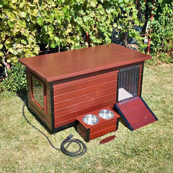 Cusca Caine Izolata Cu Incalzire Electrica & Fereastra Culoare Castana