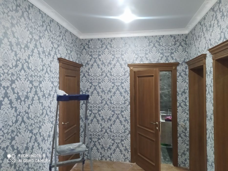 Качественная поклейка обоев  ,галтелей