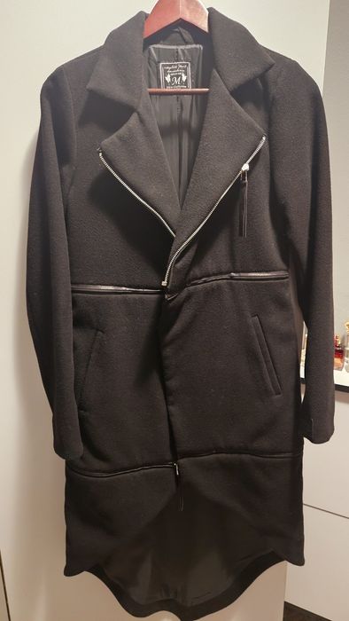 Палто Negativ черно