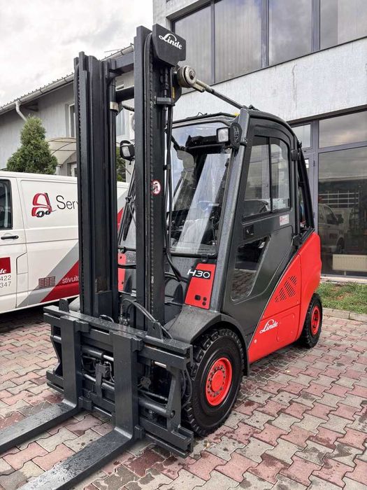 Stivuitor - Motostivuitor Linde H30T-01 GPL Anul Fabricației 2011