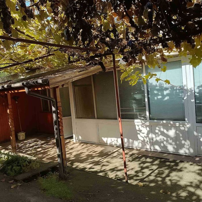 Продавам къща гр.Гълъбово