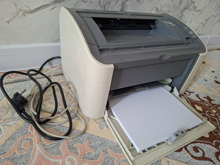 Принтер Canon  LBP3000