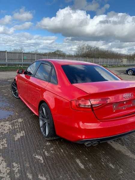 Dezmembrari piese AUDI A4 B8 2.0 TDI Facelift S-Line