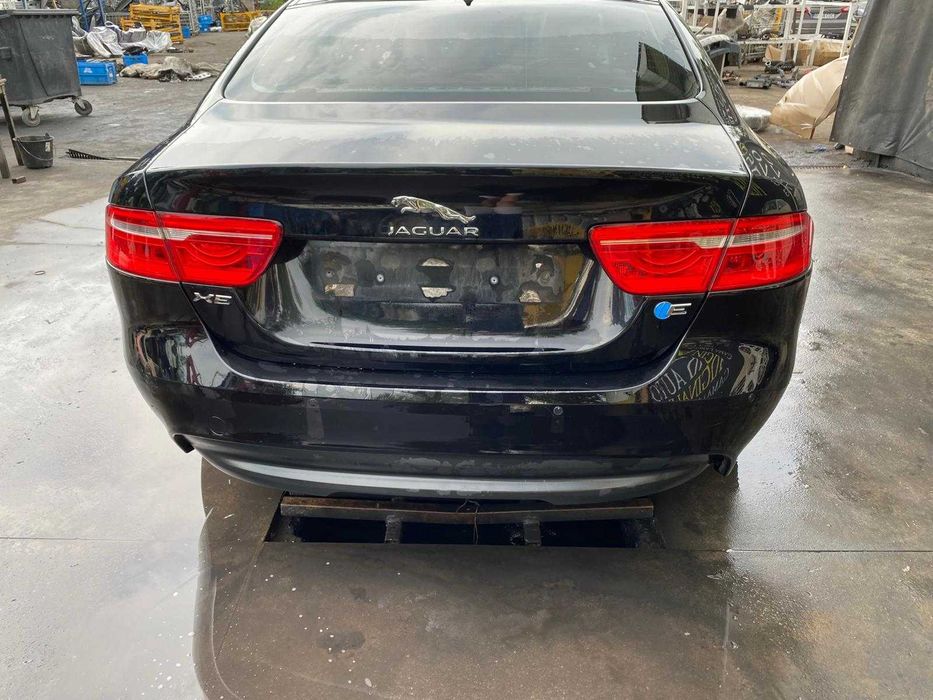 Dezmembrez jaguar XE 2.0 ingenium/bara xe/far xe/capota xe/usa xe/stop