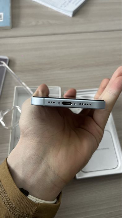 Iphone 15 в идеальном состояний