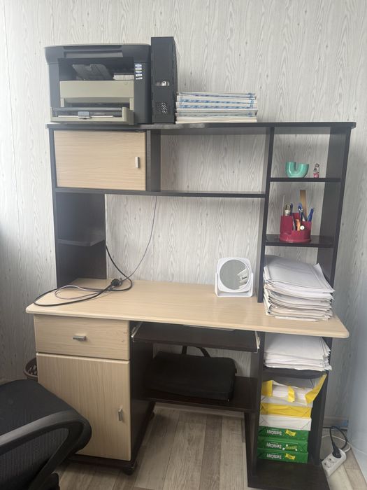 Стол компьютерный