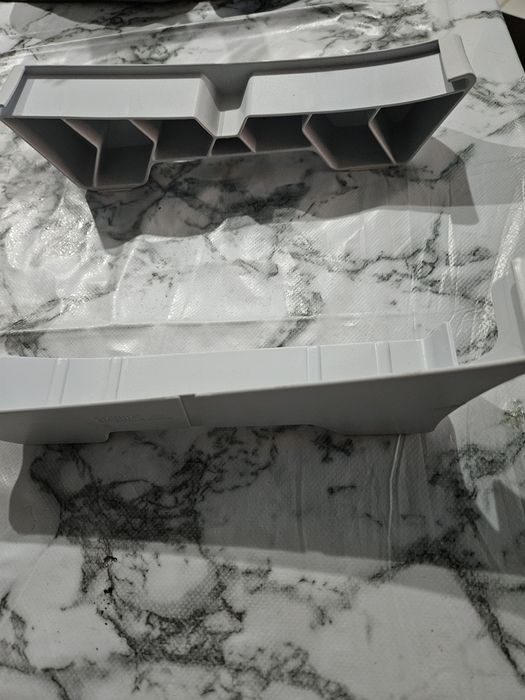 Заряднa станция и стойка за хоризонтално стоене PS5