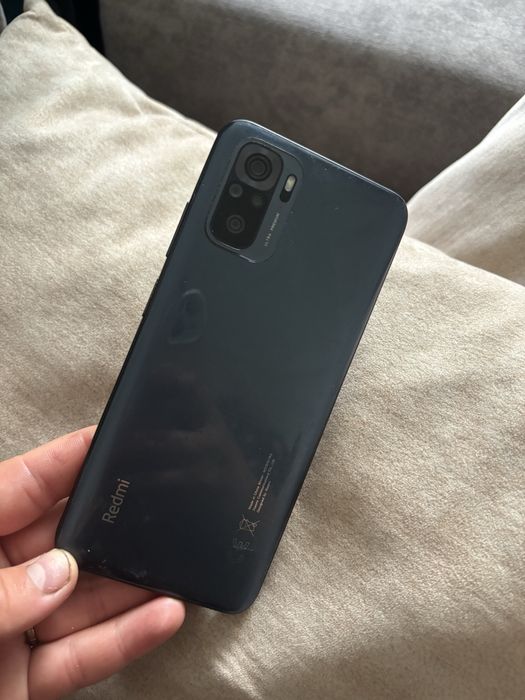 Продам телефон редми нот 10