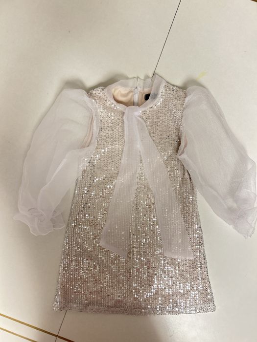 Продам детские одежды для девочек