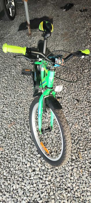 Детско колело 20 цола с подарък нови  каска, наколенки и подлакътници