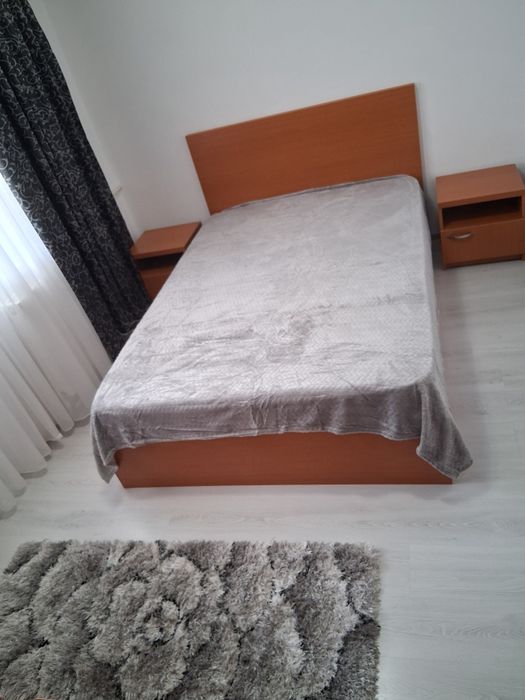 Apartamente de închiriat