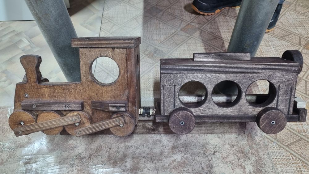 Кормушки для птиц ручной работы