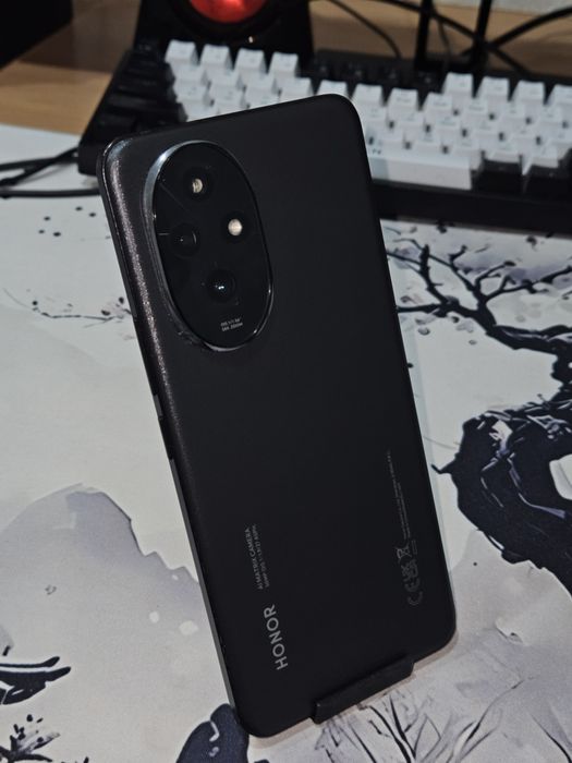 Обменяю Honor 200