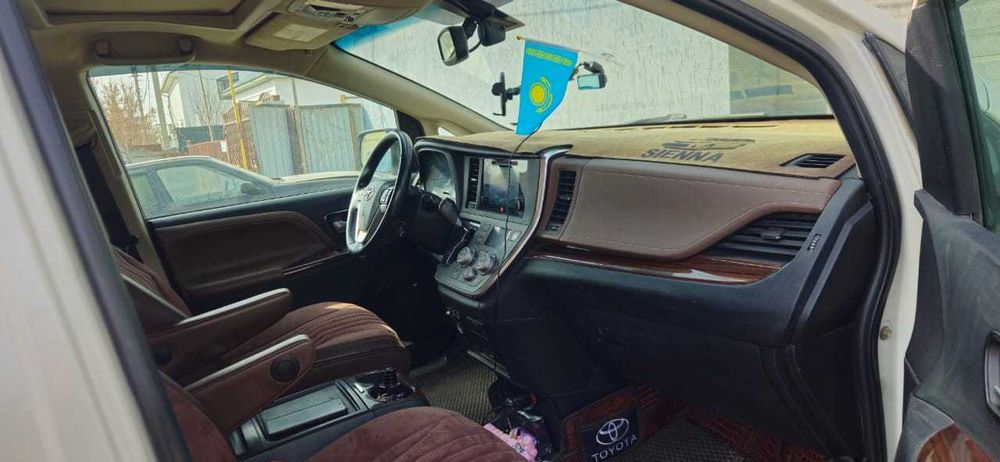 Продается Toyota sienna