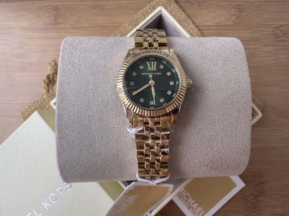 Ceas Michael Kors Lexington Three Hand MK4842 - 26mm diametrul Nou