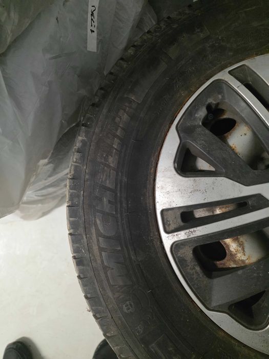 Vand anvelope cu jenti pentru camper Fiat 215/70 R15 CP