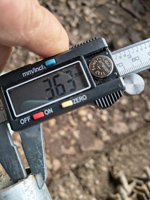 Teava zincata nouă de gard