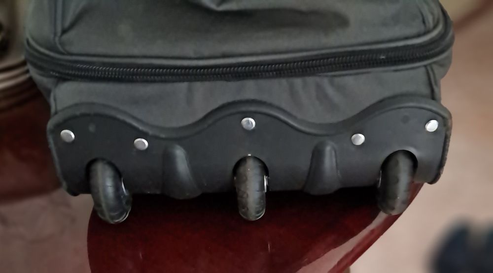 Дорожная сумка на колесиках