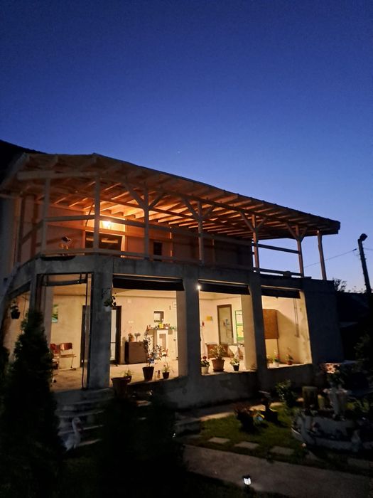 Reparații acoperisuri montaj dulgherie montaj țiglă metalica masardari