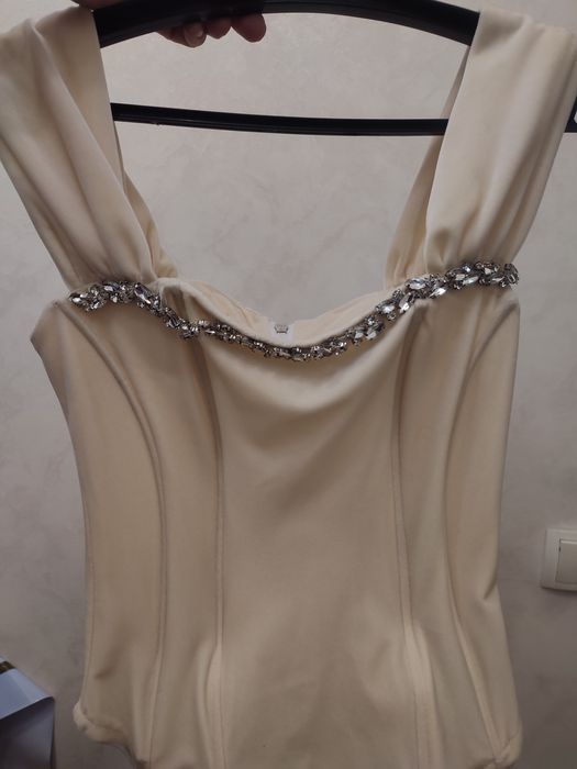 Женская одежда, носила пару раз