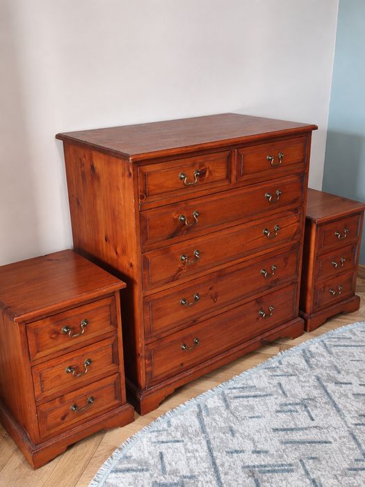 Mobilier lemn masiv