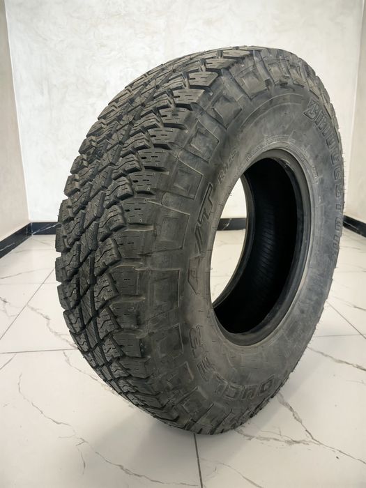 Продам шину Bridgestone Deuler AT