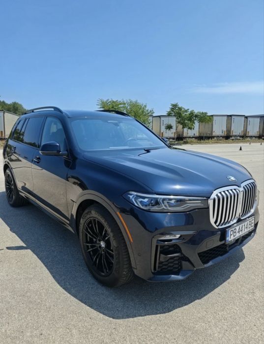 BMW   X7    M40i