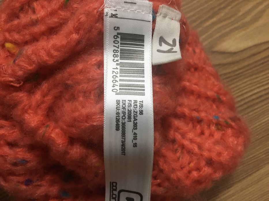 Caciula dama iarna .