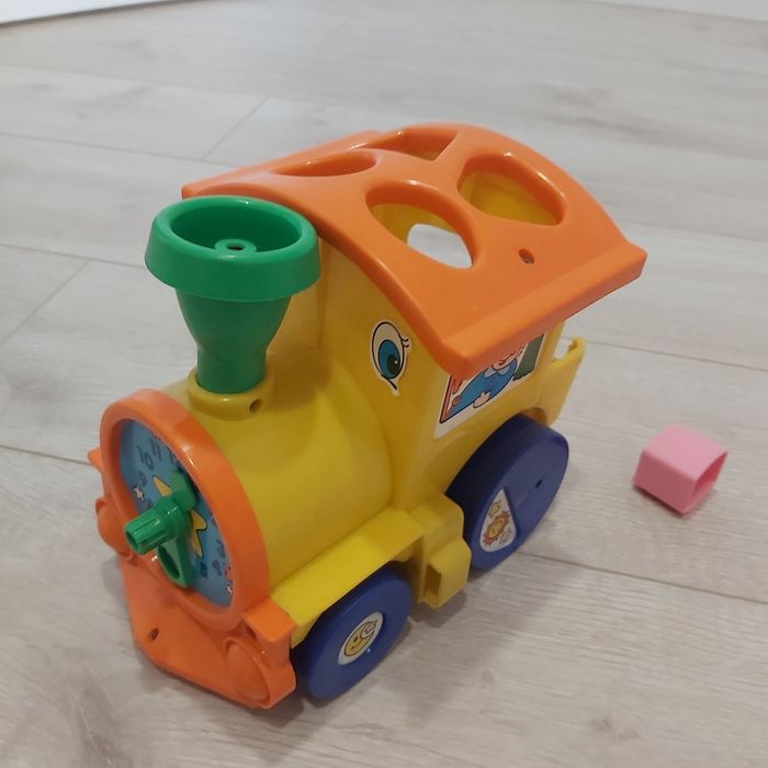 Паровозик на веревочке, игрушка