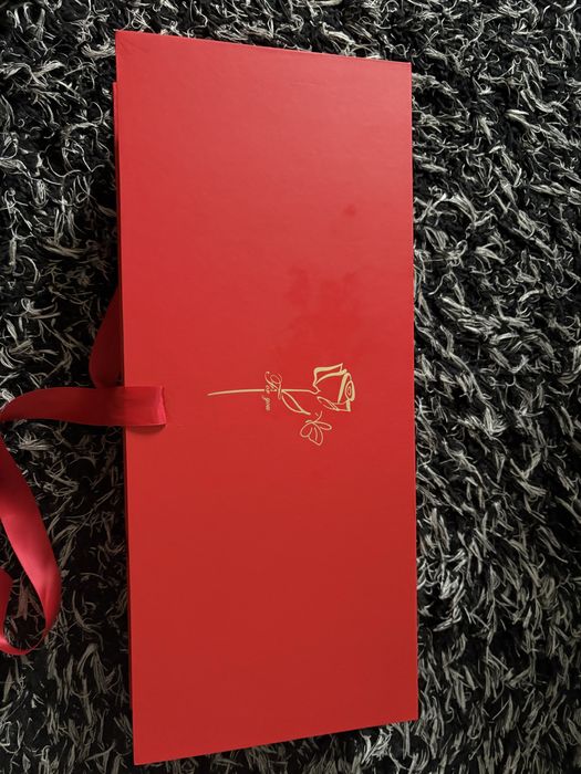 коробка от клубники в шоколаде