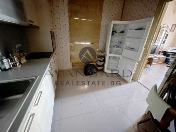 Продава се Къща в Пловдив, Център - 261 кв.м за 1610 €/кв.м - Снимка #2