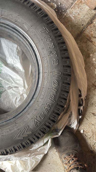 Продам зимние шины