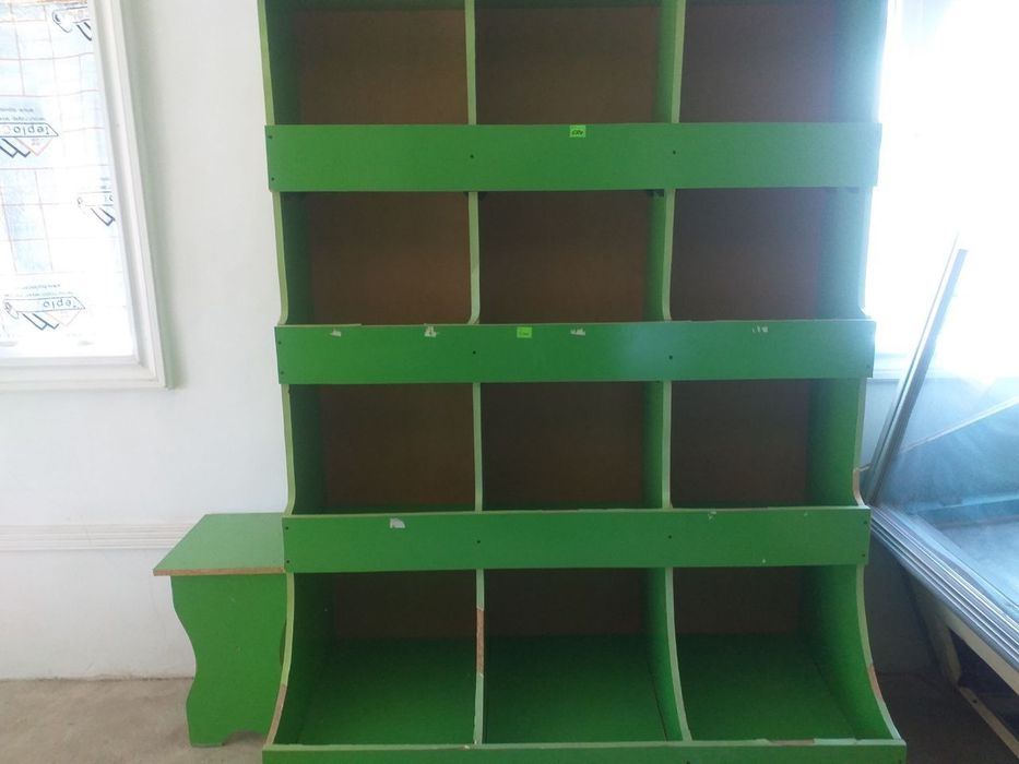 Magazin uchun maxsus mebel