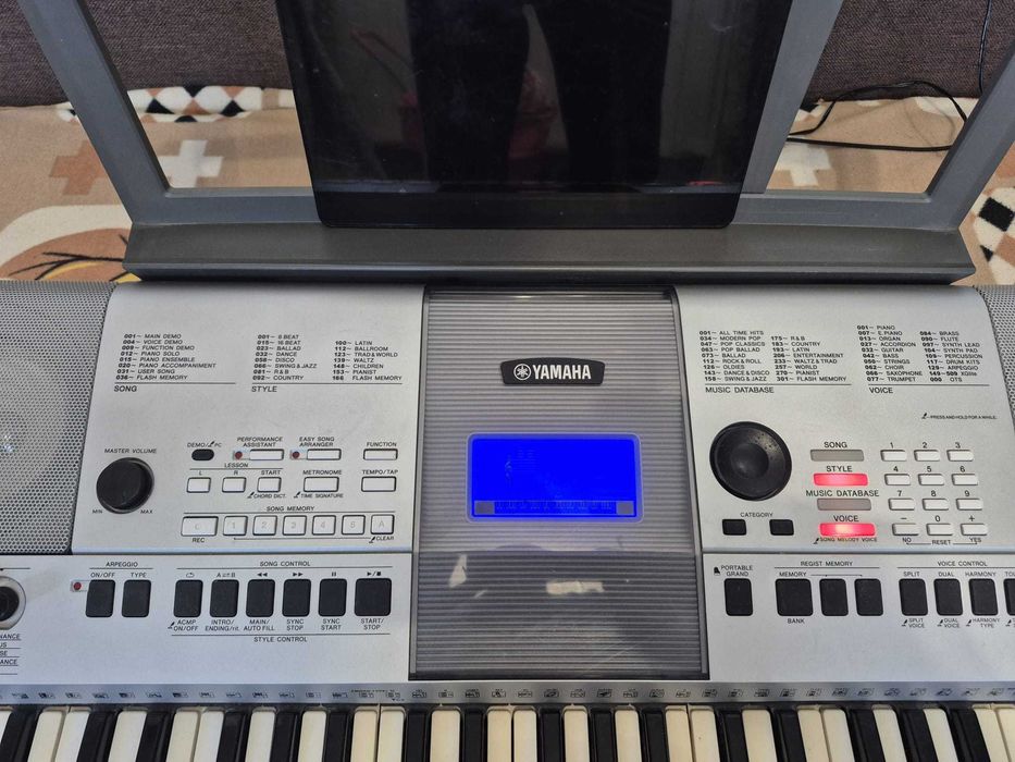 Vand Orga Yamaha PSR-E413