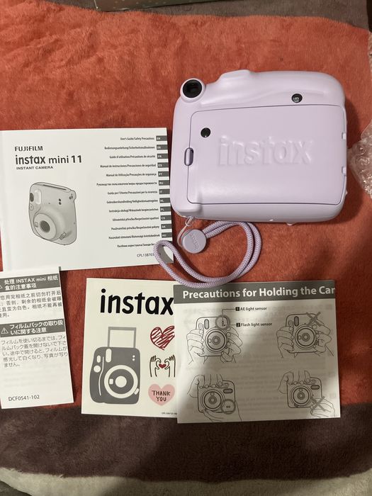 Фотоаппарат instax mini 11