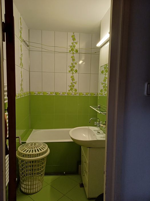 Inchiriez apartament 2 camere