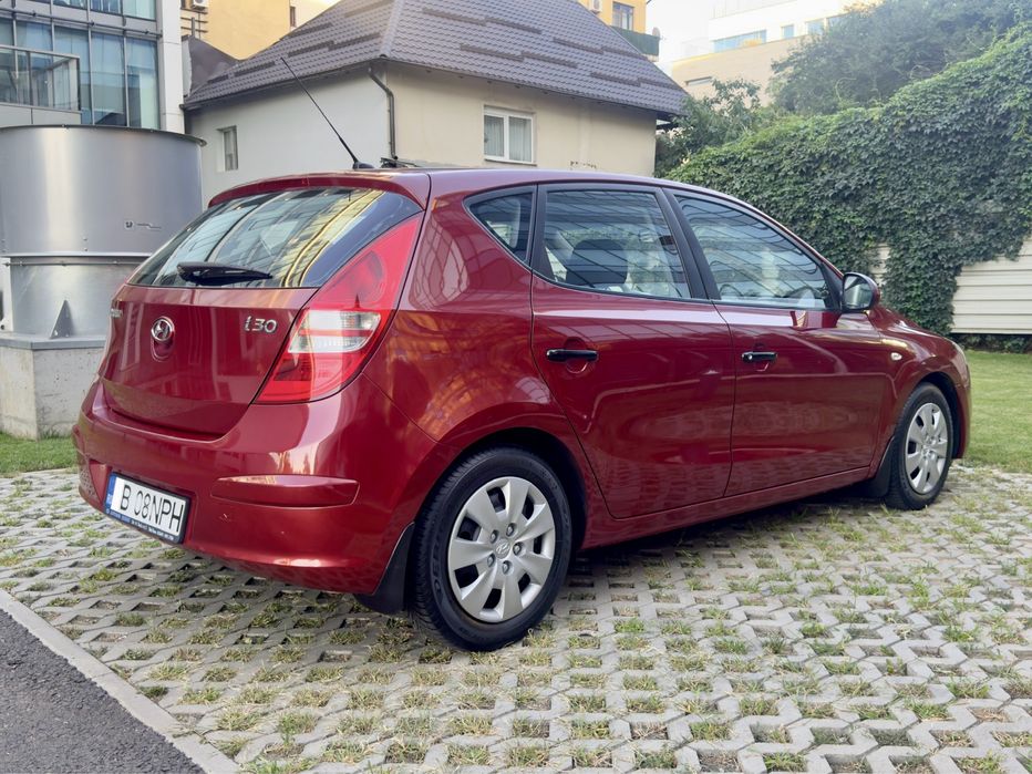 HYUNDAI i30 2009 — imagine 3