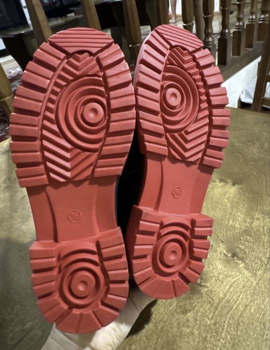 Ботинки детские новые