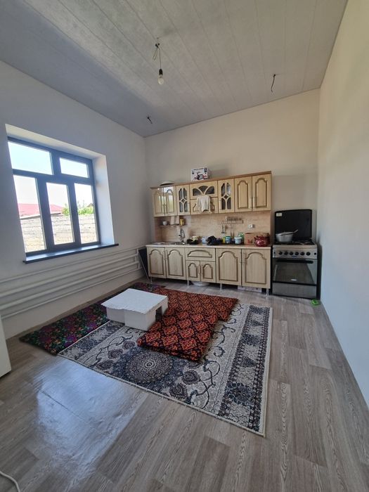 Srochna Surumda hovli sotiladi