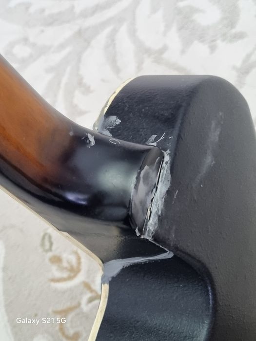 Продам гитару axe