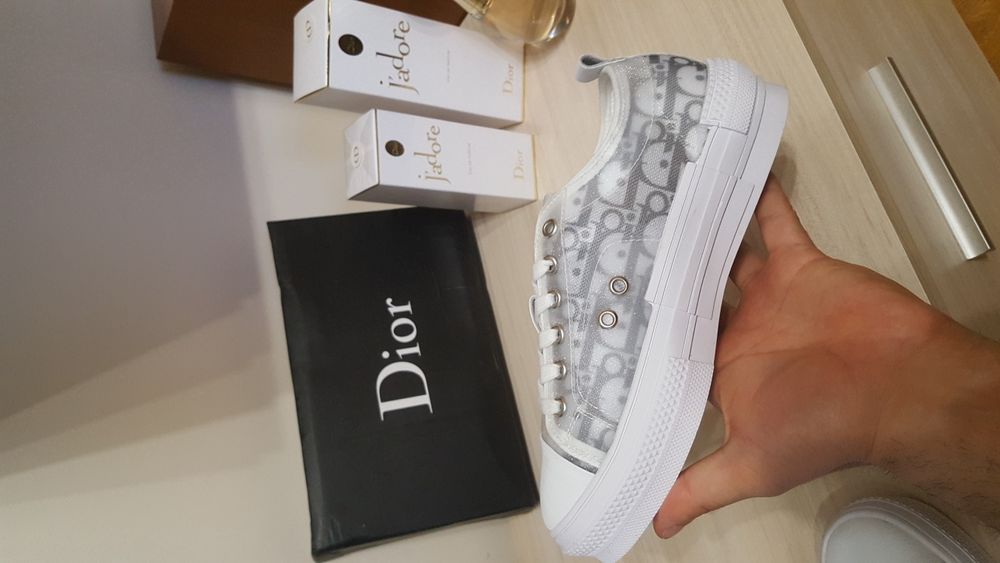 Уникални дамски обувки